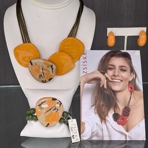 Zsiska Orange and Green Statement Necklace Set